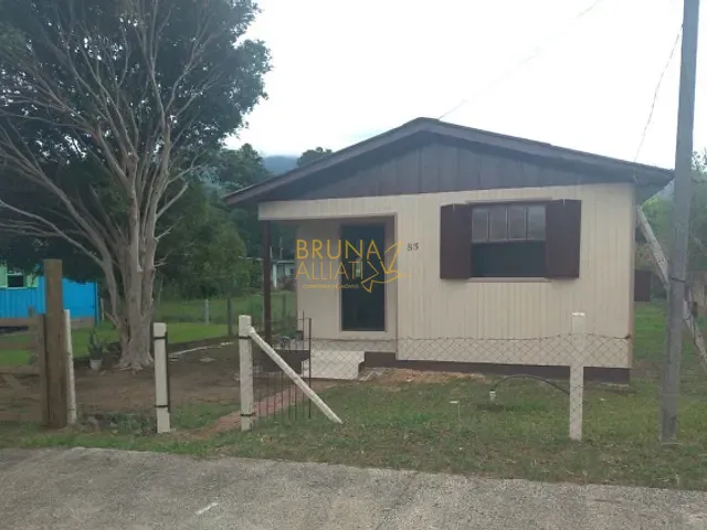 Casa 2 quartos e 1 banheiro, para alugar, no bairro Centro em Nova Hartz