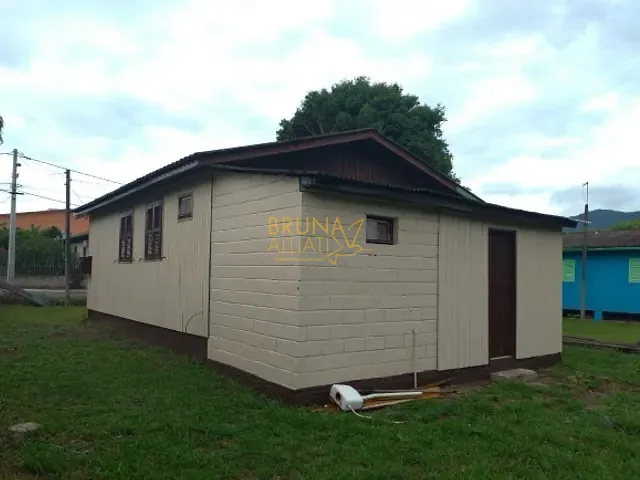 Casa 2 quartos e 1 banheiro, para alugar, no bairro Centro em Nova Hartz