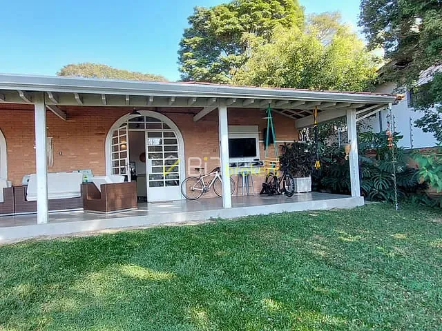 Casa com 700m² 4 quartos e 5 banheiros, à venda, no bairro Jardim Everest em São Paulo