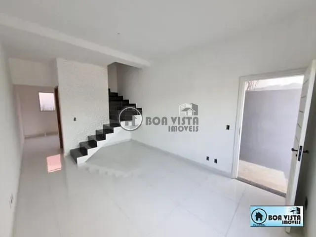 Sobrado com 125m² 2 quartos e 2 banheiros, à venda, no bairro Parque Residencial Marengo em Itaquaquecetuba