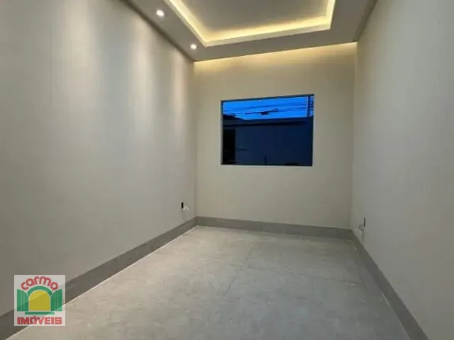 Casa com 225m² 3 quartos e 3 banheiros, à venda, no bairro Parque Brasília 2ª Etapa em Anápolis