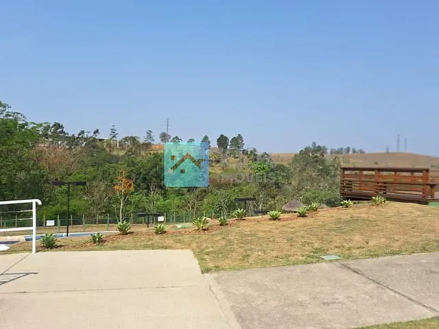 Casa com 384m² 3 quartos e 3 banheiros, à venda, no bairro EUGENIO DE MELLO em São José dos Campos