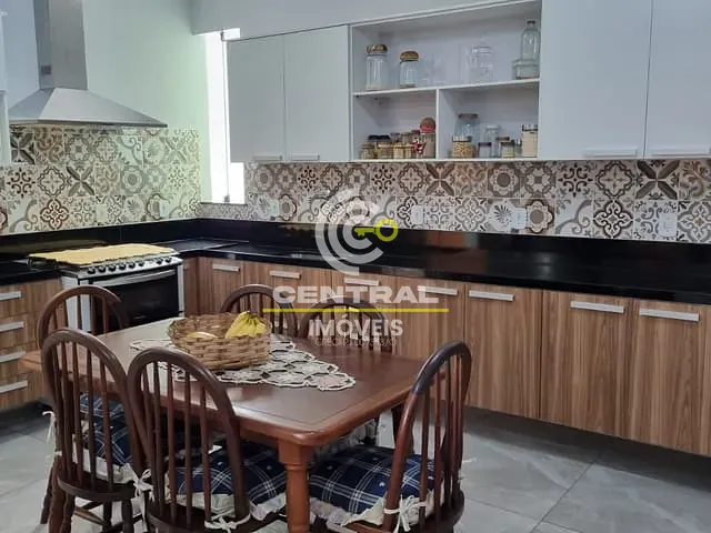 Casa com 180m² 3 quartos e 2 banheiros, à venda, no bairro Rio Várzea em Itaboraí