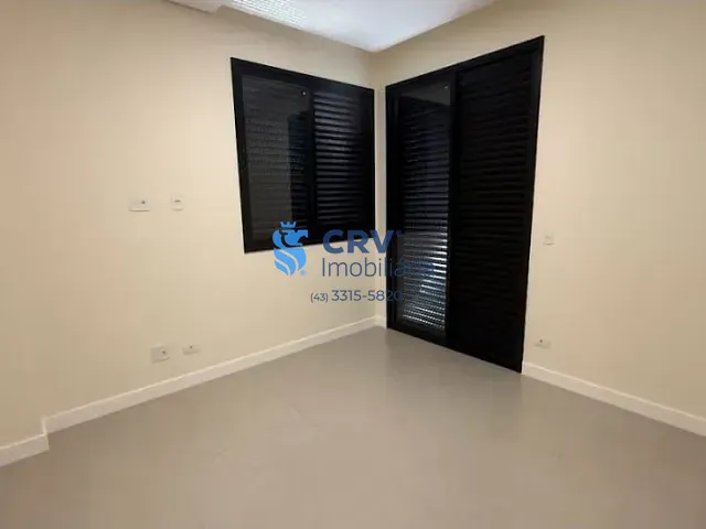 Casa com 252m² 3 quartos e 4 banheiros, à venda, no bairro Conjunto Habitacional Alexandre Urbanas em Londrina