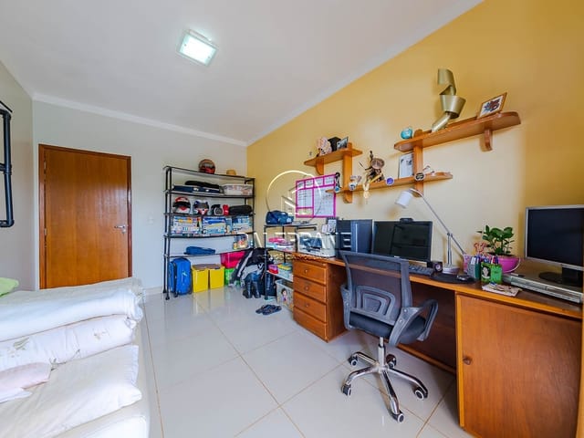 Casa com 400m² 4 quartos e 5 banheiros, à venda, no bairro Setor Habitacional Vicente Pires - Trecho 1 em Brasília