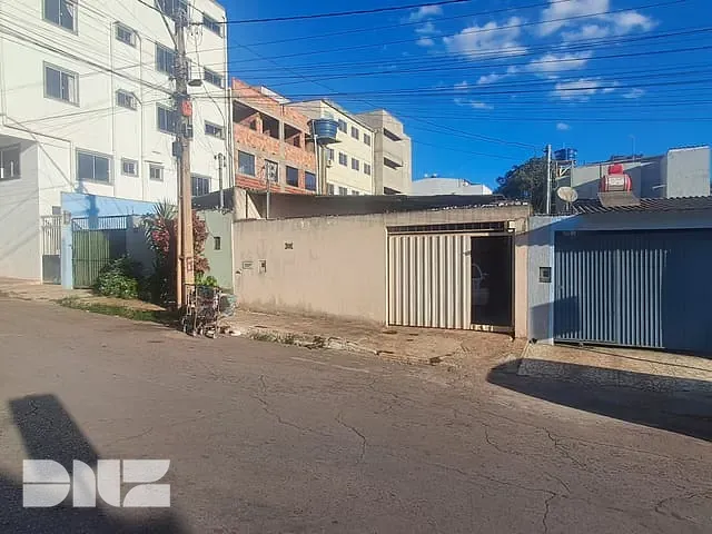 Casa 1 quarto e 1 banheiro, à venda, no bairro Varjão em Brasília