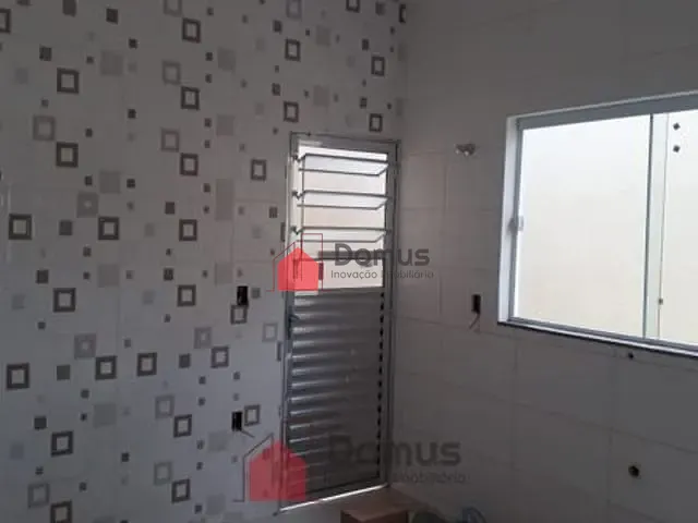Casa com 125m², à venda, no bairro Conjunto Habitacional Terra dos Ipês I (Sul) em Pindamonhangaba