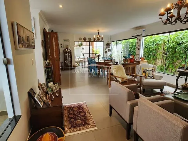 Casa com 220m² 3 quartos e 3 banheiros, à venda, no bairro Esperança em Londrina