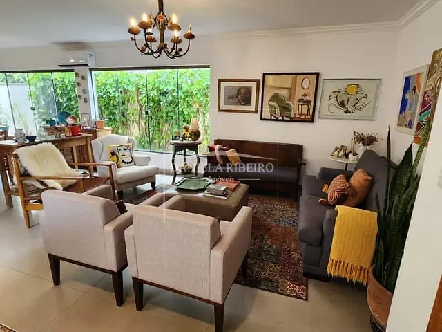 Casa com 220m² 3 quartos e 3 banheiros, à venda, no bairro Esperança em Londrina