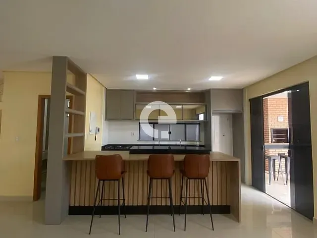 Casa 3 quartos e 5 banheiros, à venda, no bairro Nova Vitória em Santarém