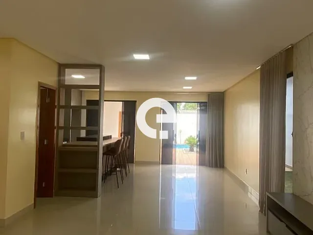 Casa 3 quartos e 5 banheiros, à venda, no bairro Nova Vitória em Santarém