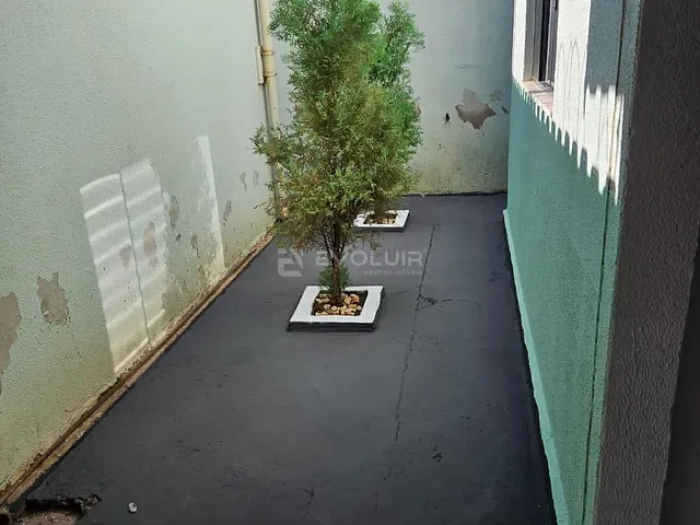 Casa 2 quartos e 2 banheiros, à venda, no bairro Conjunto Primavera em Goiânia