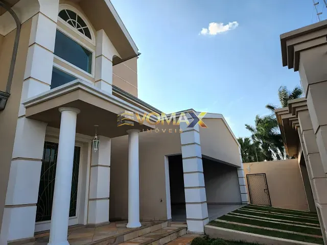 Casa com 600m² 3 quartos e 4 banheiros, à venda, no bairro Vila Nastri em Itapetininga