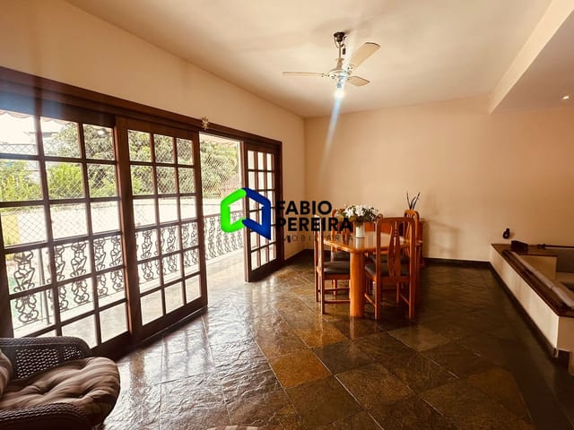 Casa com 405m² 5 quartos e 4 banheiros, à venda, no bairro Anil em Rio de Janeiro