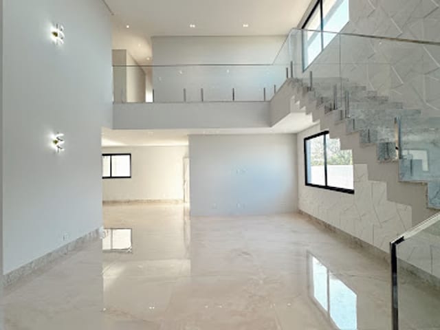 Casa com 600m² 5 quartos e 5 banheiros, à venda, no bairro Manguinhos em Serra