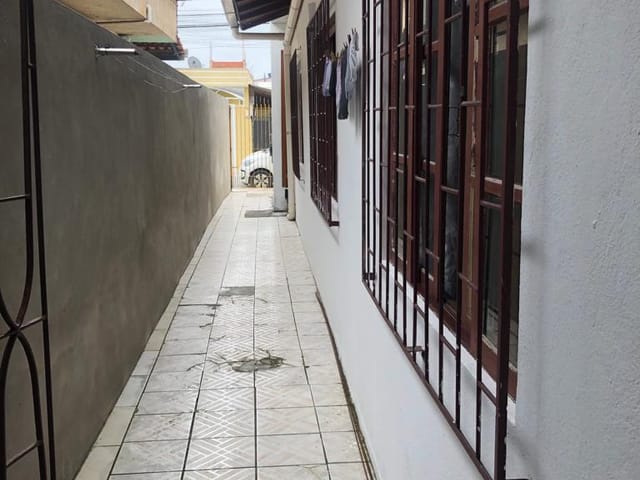 Casa 1 quarto e 1 banheiro, para alugar, no bairro Cidade Nova em Itajaí