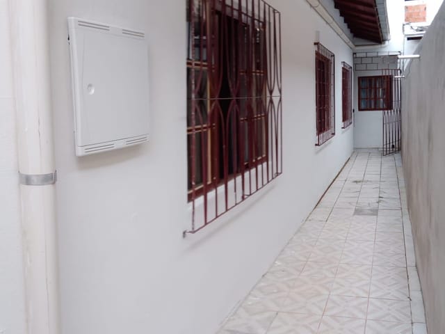 Casa 1 quarto e 1 banheiro, para alugar, no bairro Cidade Nova em Itajaí