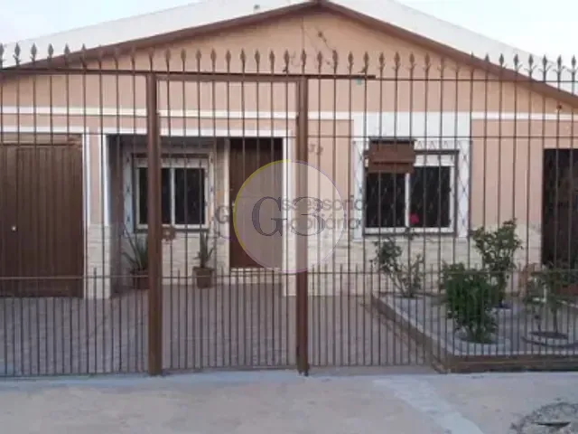 Casa 3 quartos e 2 banheiros, à venda, no bairro Três Vendas em Pelotas