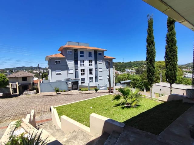 Casa 2 quartos e 1 banheiro, à venda, no bairro Loteamento Frison em Nova Prata