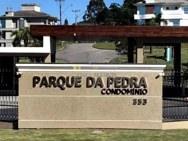 Casa com 454m² 5 quartos e 5 banheiros, à venda, no bairro Cidade Universitária Pedra Branca em Palhoça
