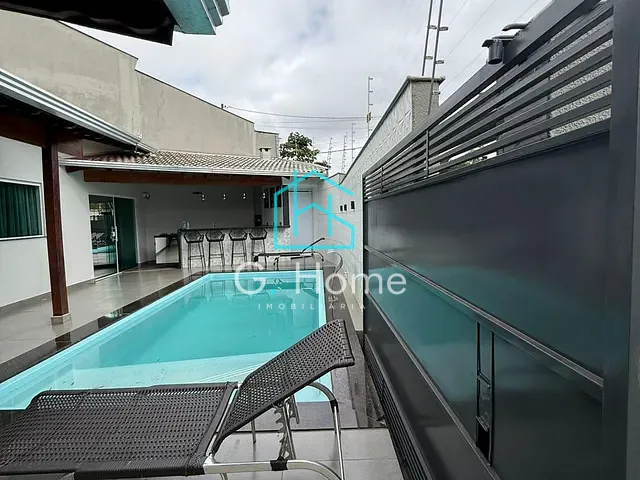 Casa com 250m² 3 quartos e 3 banheiros, à venda, no bairro Residencial Abussafe em Londrina