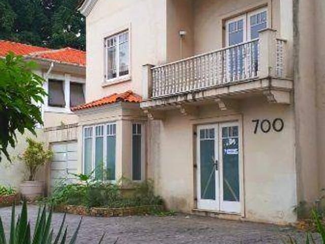 Casa 6 quartos e 3 banheiros, à venda, no bairro Jardim América em São Paulo