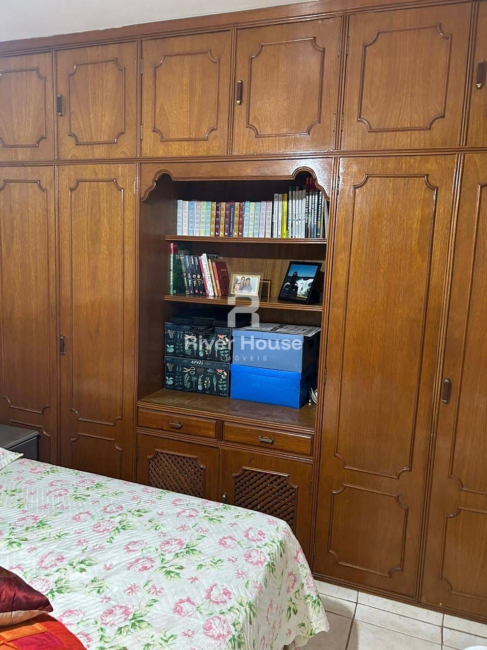 Casa à venda com 3 quartos, 345m² - Foto 32
