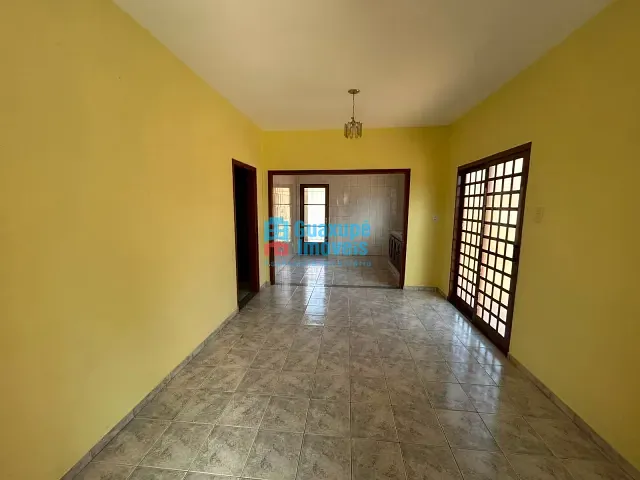Casa com 360m² 2 quartos e 1 banheiro, à venda, no bairro Residencial Nova Floresta II em Guaxupé