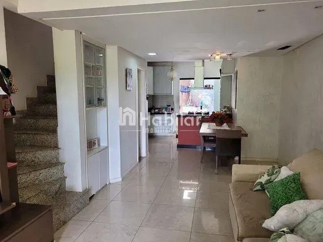 Casa 2 quartos e 3 banheiros, à venda, no bairro Patamares em Salvador