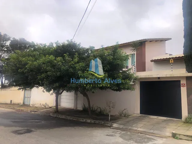 Casa 4 quartos e 1 banheiro, à venda, no bairro Alto Maron em Vitória da Conquista