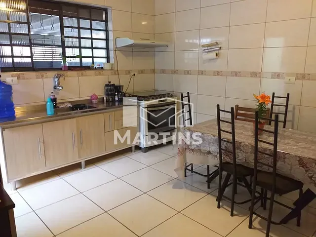 Casa com 250m² 3 quartos e 1 banheiro, à venda, no bairro Pirajussara em São Paulo