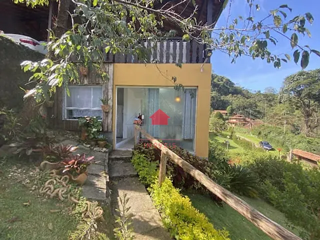 Casa com 1280m² 4 quartos e 4 banheiros, à venda, no bairro Mury em Nova Friburgo