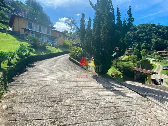 Casa com 1280m² 4 quartos e 4 banheiros, à venda, no bairro Mury em Nova Friburgo