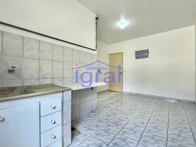 Casa 1 quarto e 1 banheiro, para alugar, no bairro Jardim Oriental em São Paulo