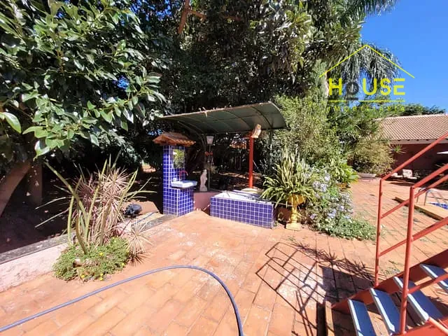 Casa com 3600m² 5 quartos e 6 banheiros, à venda, no bairro Patrimônio Velho em Votuporanga