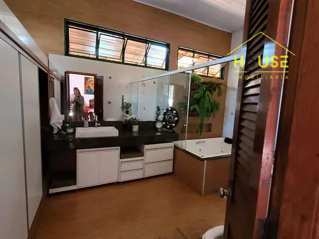 Casa com 3600m² 5 quartos e 6 banheiros, à venda, no bairro Patrimônio Velho em Votuporanga