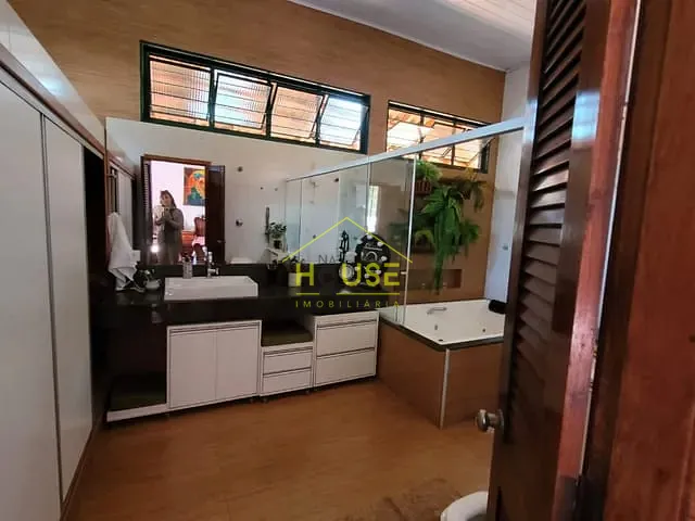 Casa com 3600m² 5 quartos e 6 banheiros, à venda, no bairro Patrimônio Velho em Votuporanga