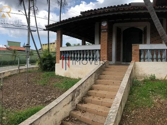 Casa com 576m² 4 quartos e 3 banheiros, à venda, no bairro Vila Loanda em Atibaia