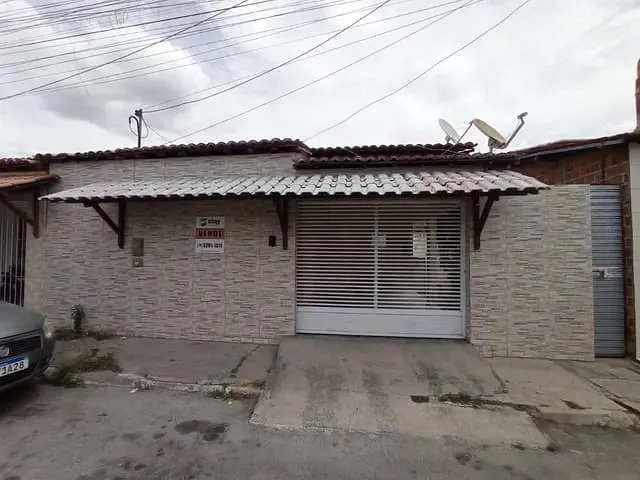Casa 3 quartos e 1 banheiro, à venda, no bairro Centenário em Paulo Afonso