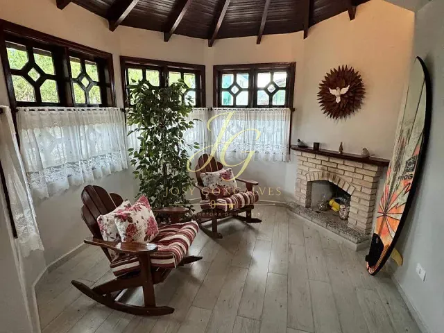 Casa 4 quartos e 4 banheiros, à venda, no bairro Praia de Boraceia em Bertioga
