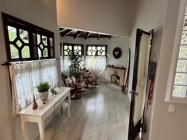 Casa 4 quartos e 4 banheiros, à venda, no bairro Praia de Boraceia em Bertioga