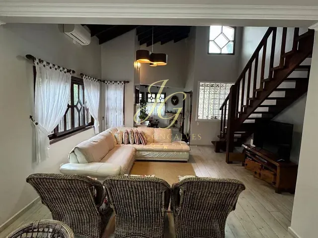 Casa 4 quartos e 4 banheiros, à venda, no bairro Praia de Boraceia em Bertioga