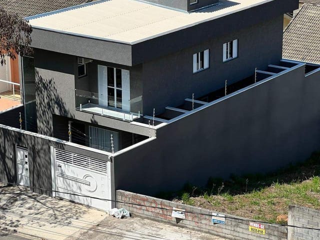 Casa 5 quartos e 5 banheiros, à venda, no bairro Portais (Polvilho) em Cajamar