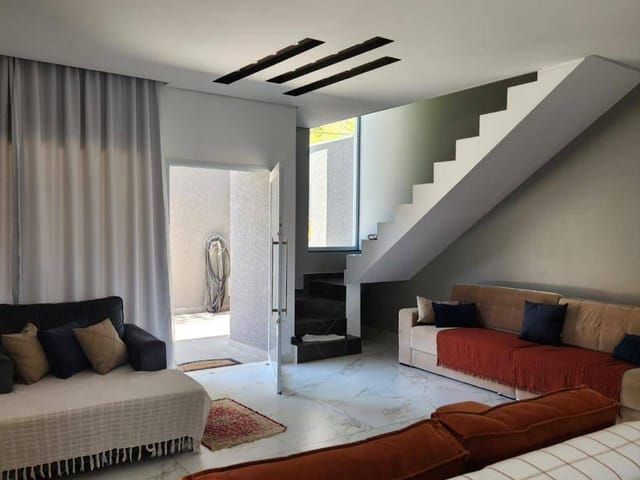 Casa 5 quartos e 5 banheiros, à venda, no bairro Portais (Polvilho) em Cajamar