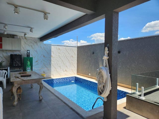 Casa 5 quartos e 5 banheiros, à venda, no bairro Portais (Polvilho) em Cajamar