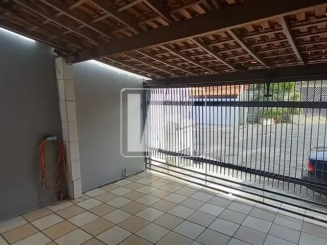 Casa com 280m² 2 quartos e 2 banheiros, à venda, no bairro Vila Sacadura Cabral em Santo André