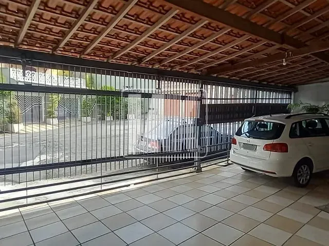Casa com 280m² 2 quartos e 2 banheiros, à venda, no bairro Vila Sacadura Cabral em Santo André