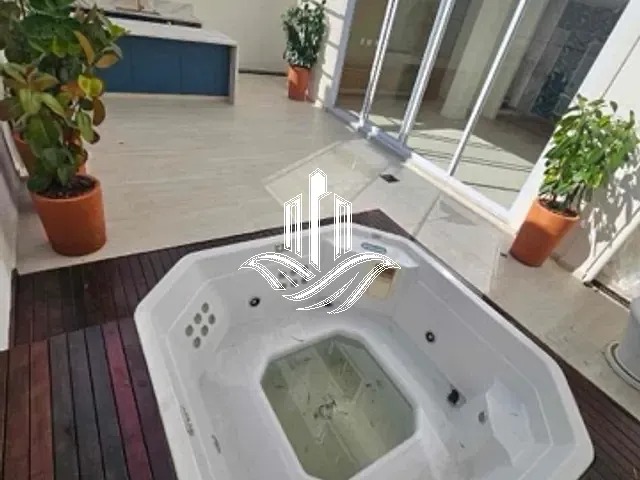 Casa 3 quartos e 5 banheiros, à venda, no bairro Morumbi em São Paulo