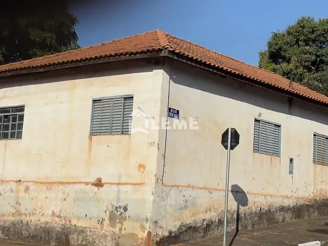 Casa com 367m² 1 quarto e 1 banheiro, à venda, no bairro Centro em Igaraí