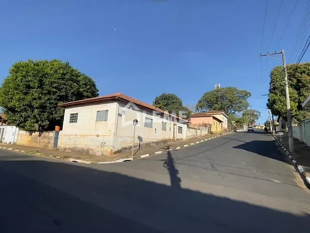 Casa com 367m² 1 quarto e 1 banheiro, à venda, no bairro Centro em Igaraí